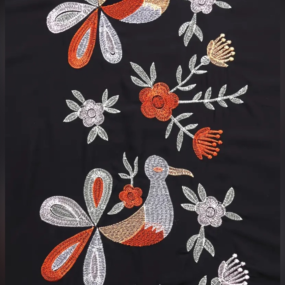Embroidered caftan - Picture 5 of 9